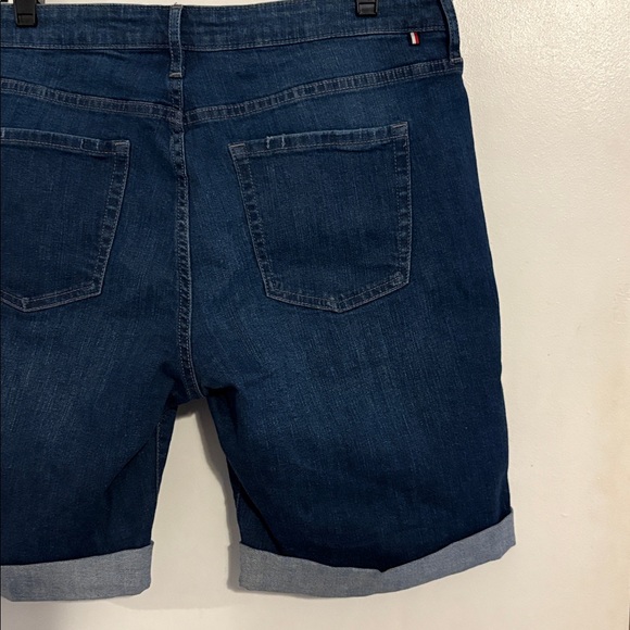 Tommy Hilfiger Denim Cuffed Bermuda Shorts 14 - Picture 6 of 8